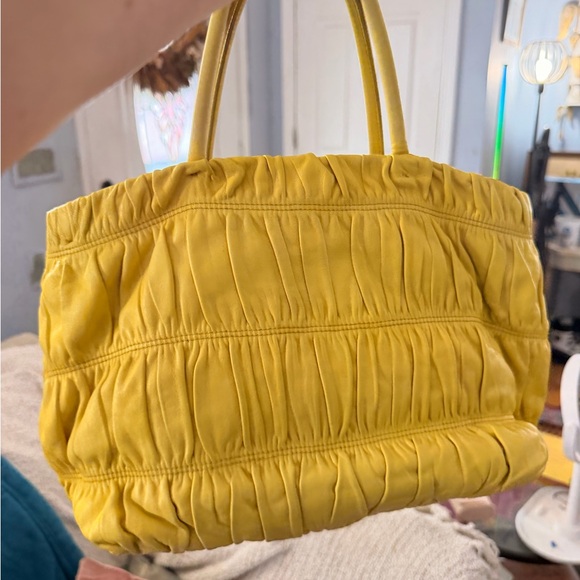 PRADA NAPPA GAUFRE Yellow Bow Accent Women's Bag - Picture 4 of 12
